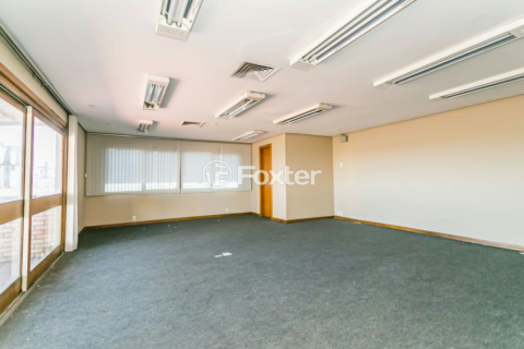 Image 32 - 221599