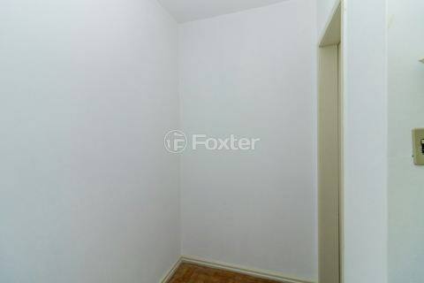 Image 21 - 221785