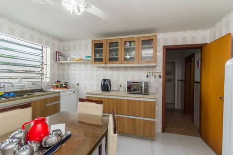 Image 30 - 221827