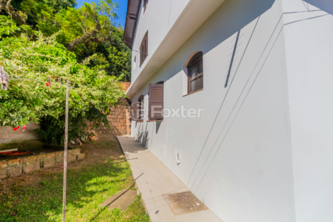 Image 34 - 221833