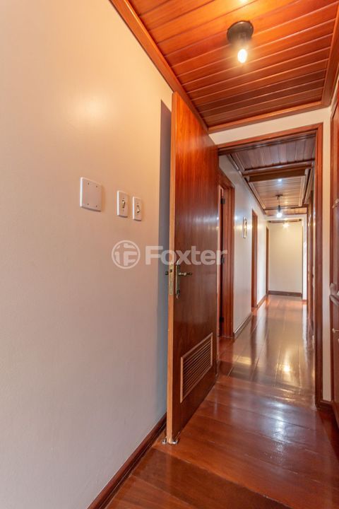 Image 32 - 221955