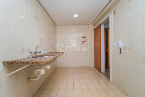 Image 33 - 222395