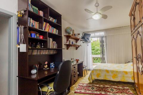 Image 32 - 223556