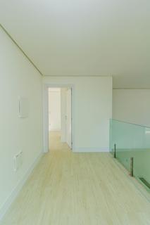 Image 25 - 225950