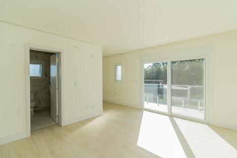 Image 36 - 225950