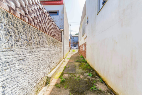 Image 34 - 226570