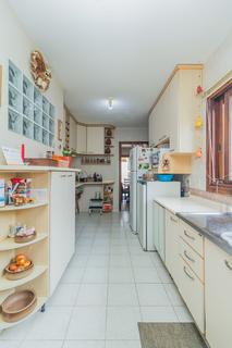 Image 40 - 228843