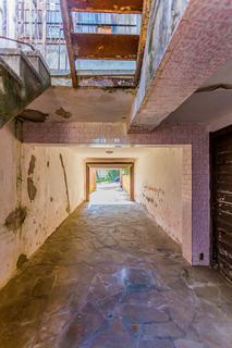 Image 39 - 228866