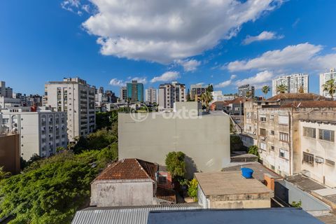 Image 23 - 228986