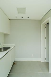 Image 52 - 229668
