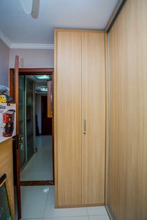 Image 56 - 229712
