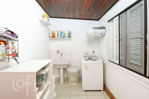 Image 35 - 230557