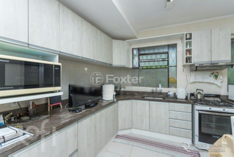 Image 31 - 231816
