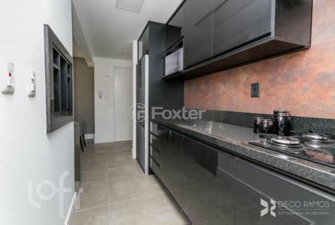 Image 21 - 233044