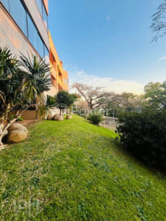 Image 37 - 233208