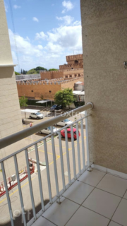 Image 4 - 235275