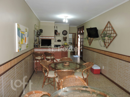 Image 21 - 235382