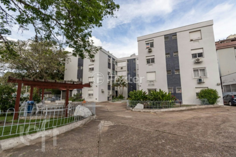 Image 33 - 235745