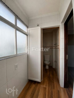 Image 4 - 235915