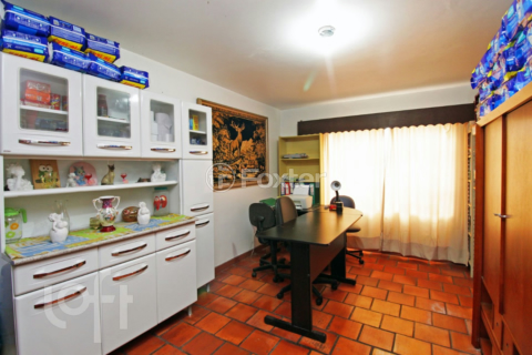 Image 21 - 236096