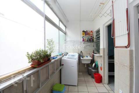 Image 21 - 236537