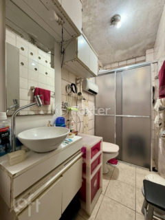 Image 21 - 239235