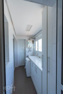 Image 21 - 239820