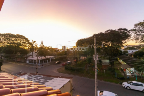 Image 35 - 240687