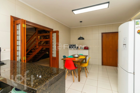 Image 32 - 240687
