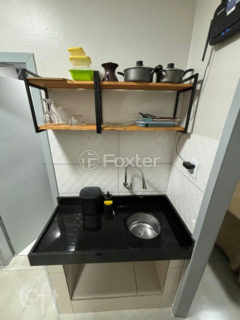 Image 4 - 240779