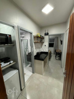 Image 3 - 240779