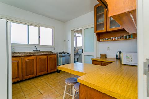 Image 31 - 241806