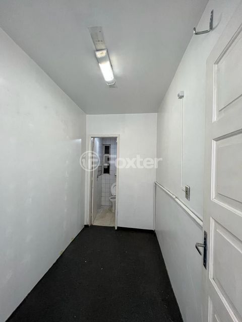 Image 36 - 243820