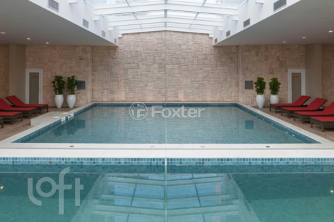 Image 35 - 247400