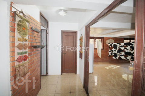 Image 37 - 247656