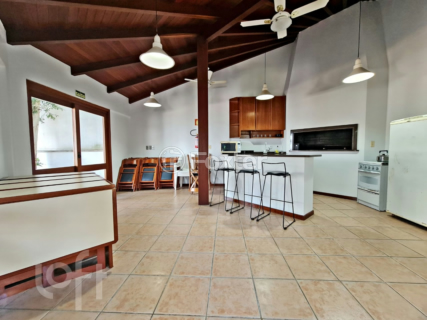 Image 32 - 247735