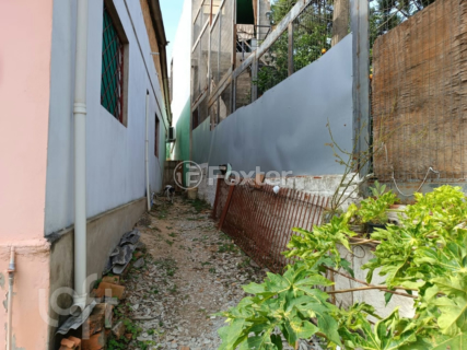 Image 35 - 250067