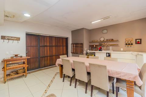 Image 38 - 251680