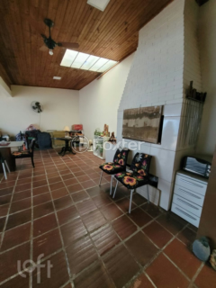 Image 19 - 254657