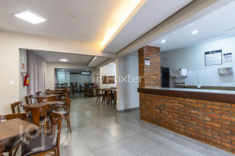 Image 32 - 255580