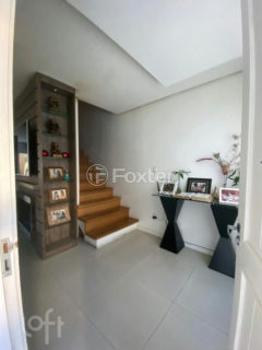 Image 1 - 255824
