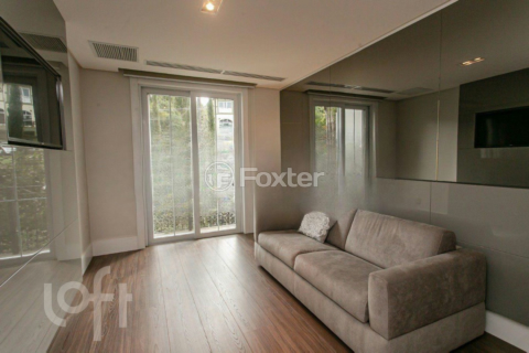 Image 32 - 256001