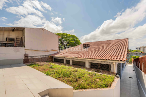 Image 37 - 257890