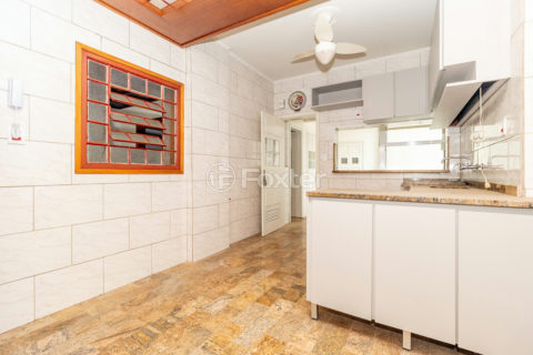 Image 30 - 262221