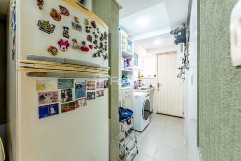 Image 23 - 263599
