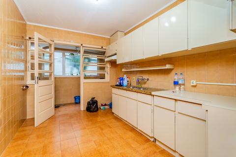 Image 21 - 265830