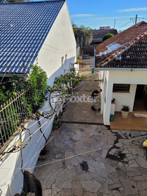 Image 30 - 266282