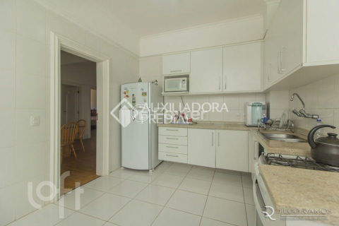 Image 30 - 268693