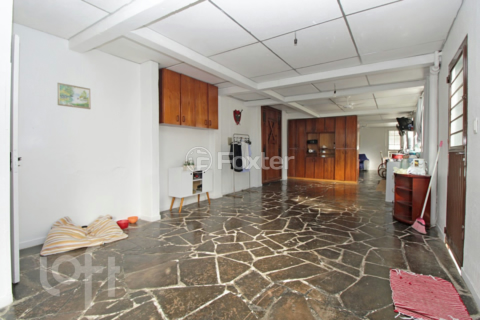 Image 22 - 270030