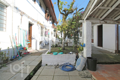 Image 35 - 270030